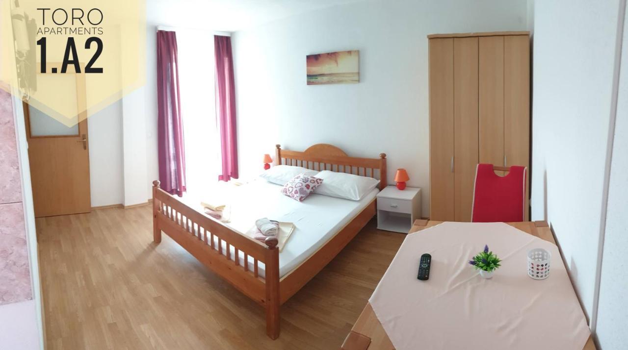 Apartments Toro Pag Town Zewnętrze zdjęcie