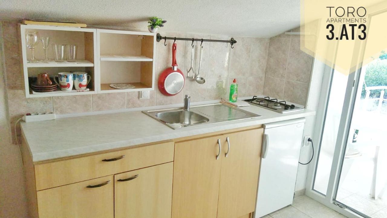 Apartments Toro Pag Town Zewnętrze zdjęcie