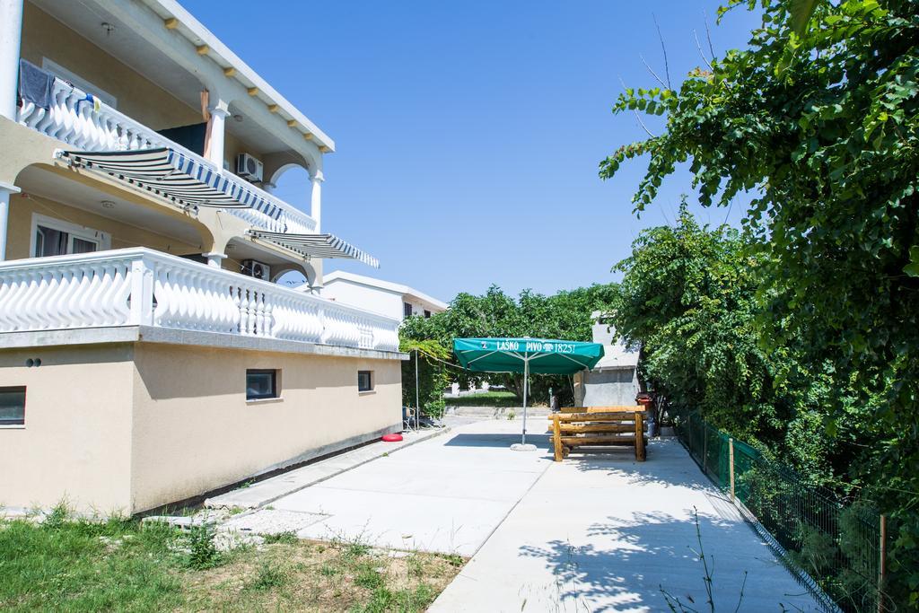 Apartments Toro Pag Town Zewnętrze zdjęcie