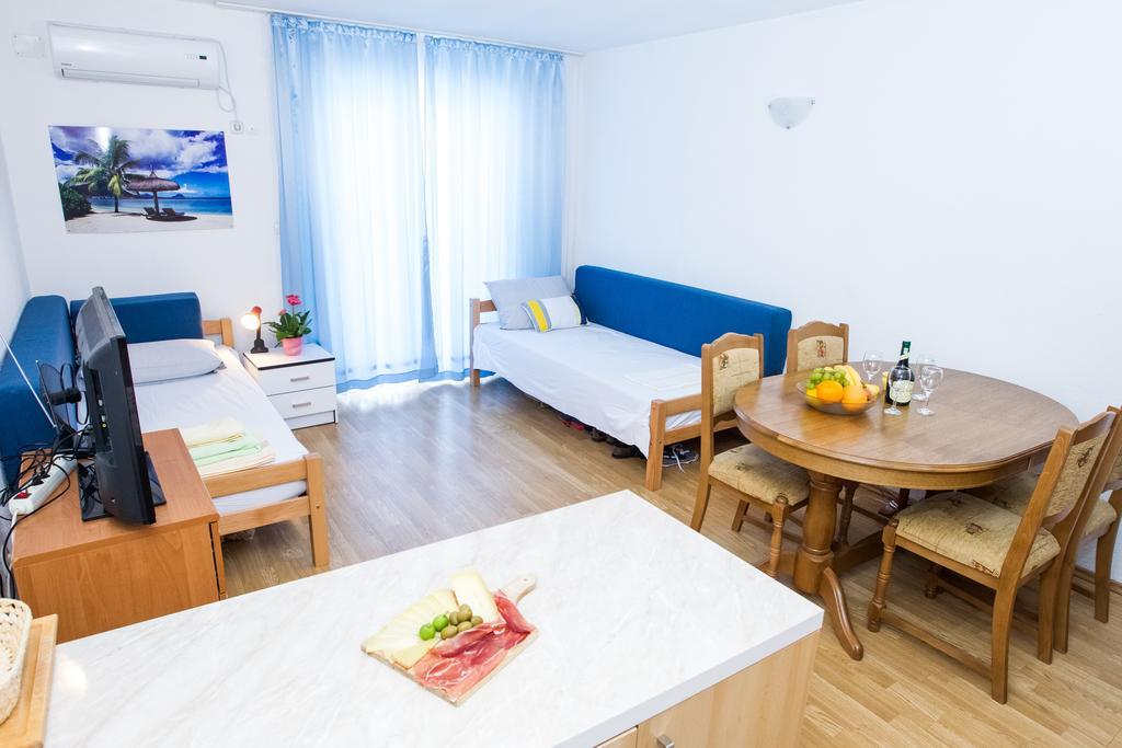 Apartments Toro Pag Town Zewnętrze zdjęcie